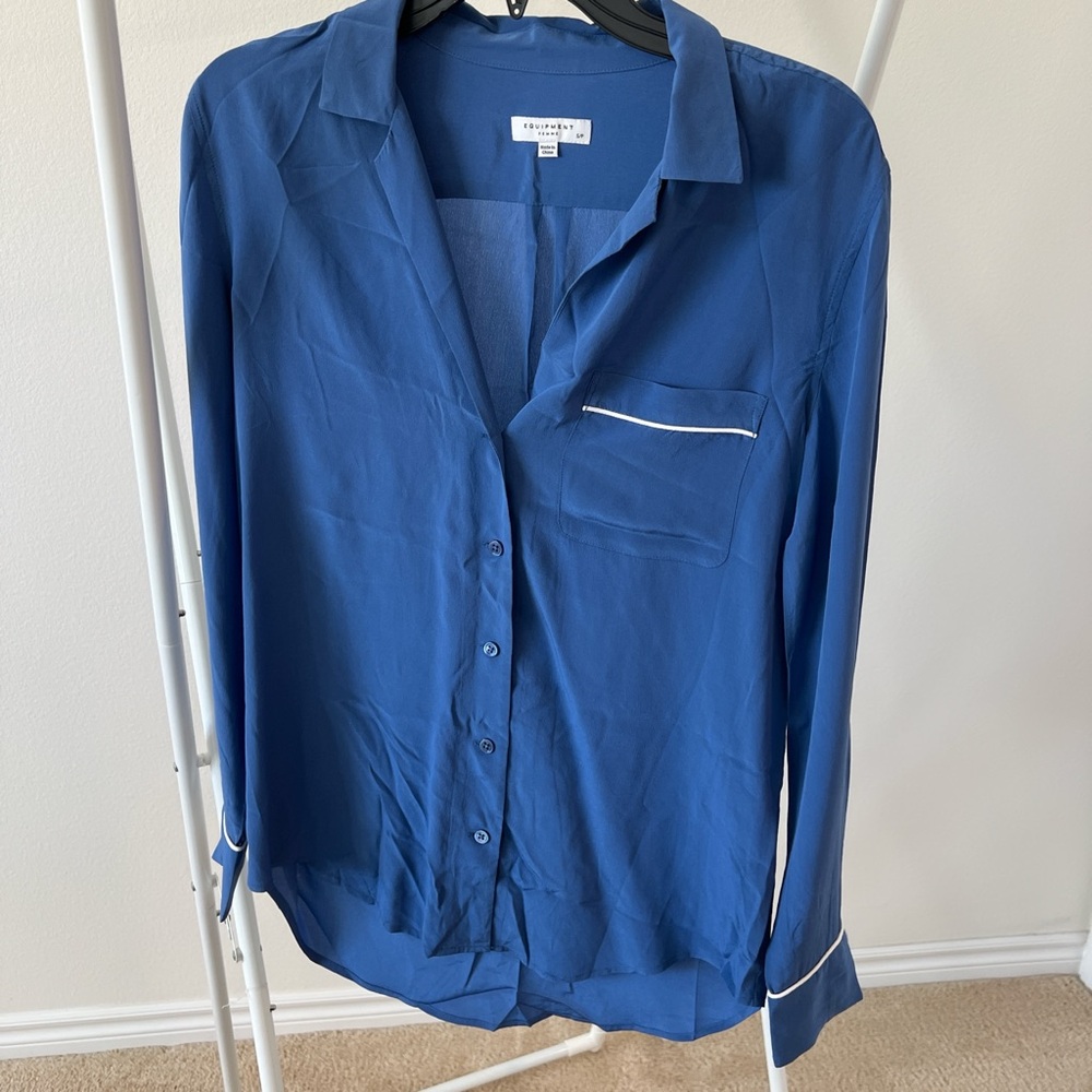 Equipment Silk Blue Button-Up Women's Top